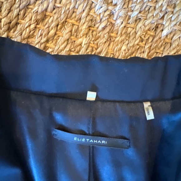 Elie Tahari black suit blazer - Picture 2 of 3